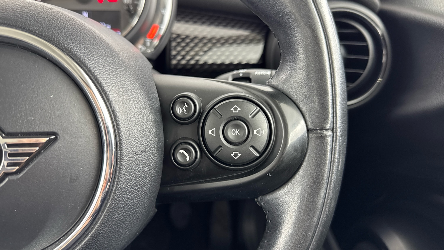 Used MINI Hatch 2019 for sale - 76554872: Photo 18