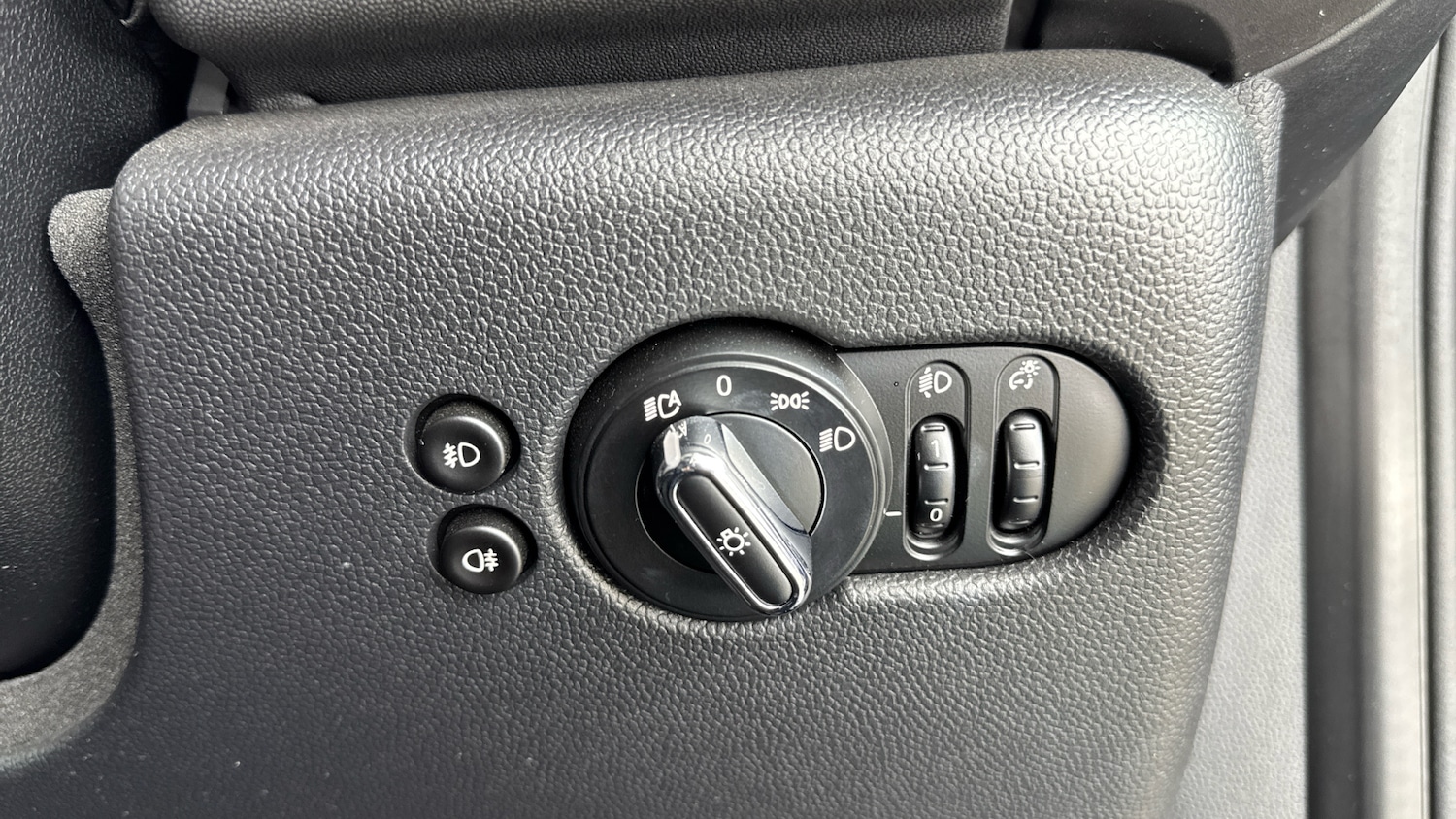 Used MINI Hatch 2019 for sale - 76554872: Photo 27