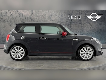 Used MINI Hatch 2019 for sale - 76554872: Photo