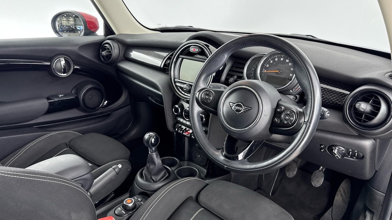 Used MINI Hatch 2019 for sale - 76554872: Photo 6