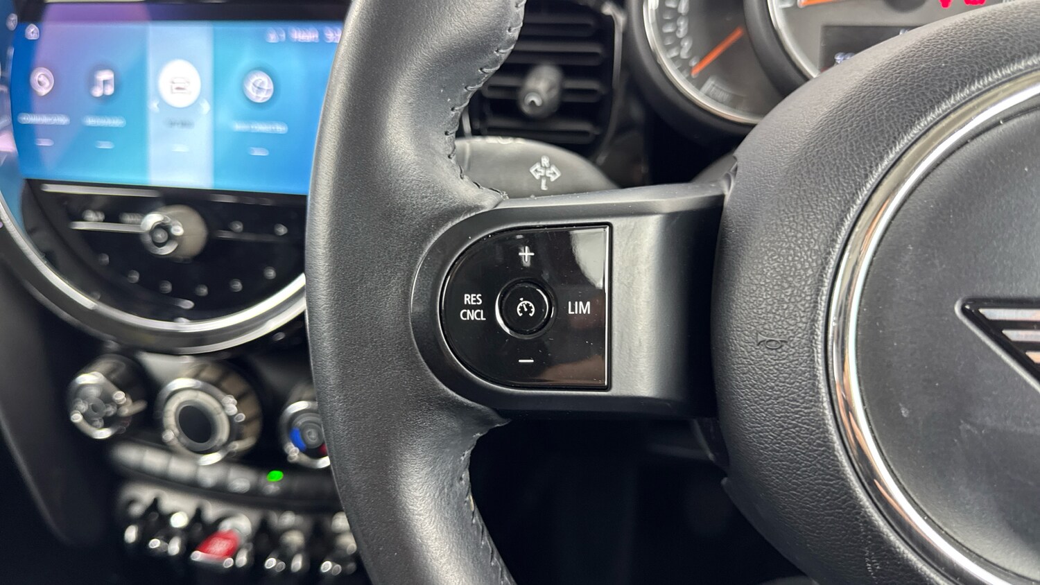 Used MINI Hatch 2021 for sale - 76265909: Photo 17