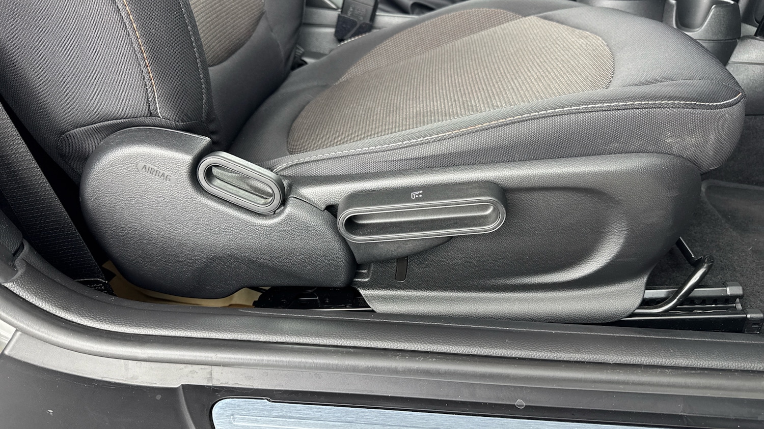 Used MINI Hatch 2022 for sale - 77061502: Photo 37