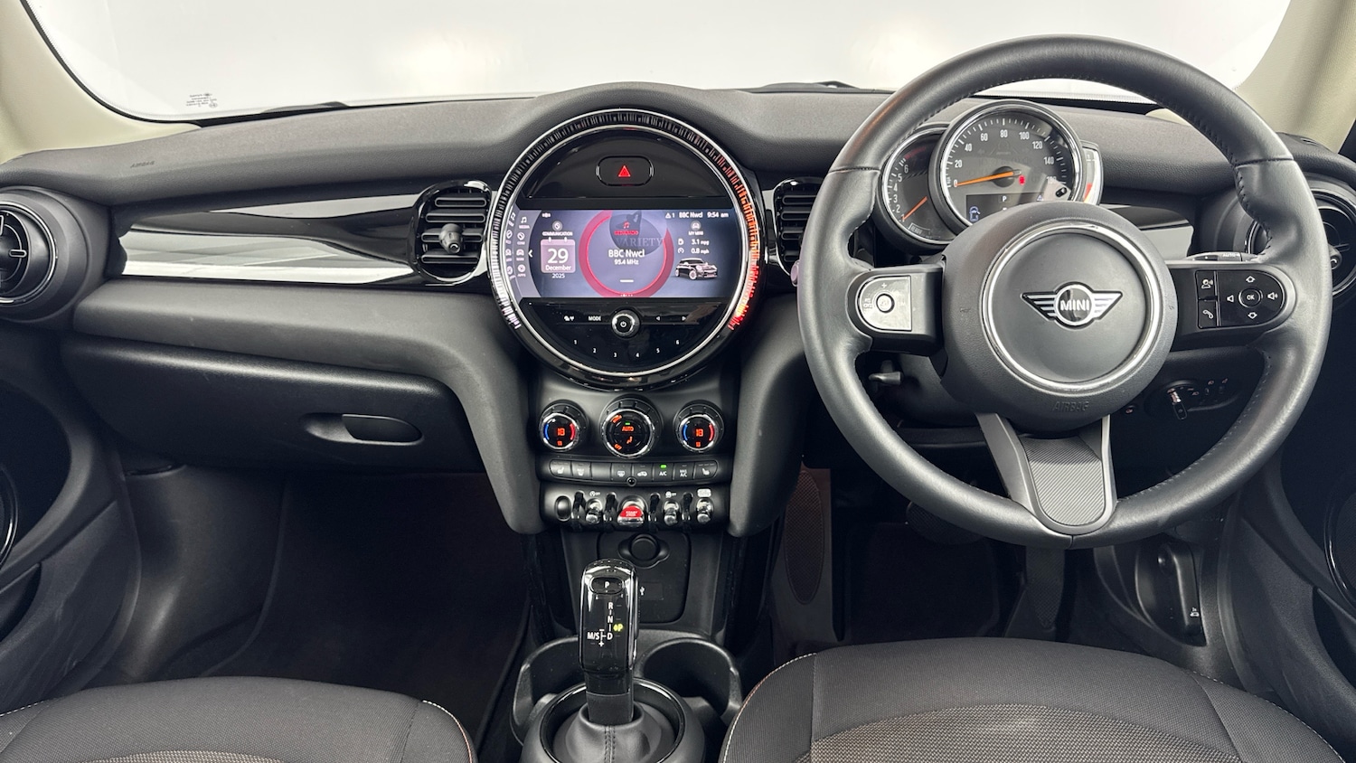 Used MINI Hatch 2022 for sale - 77061502: Photo 4