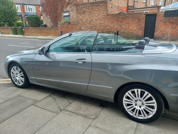 Used Mercedes-Benz E Class 2012 for sale - 75253319: Photo 8