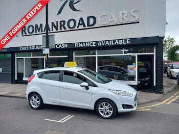 2016 (16) - 1.25 82 Zetec 5dr