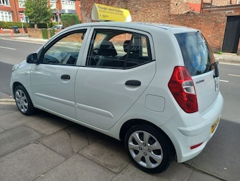 Used Hyundai i10 2013 for sale - 75693307: Photo