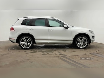 Used Volkswagen Touareg 2017 for sale - 75372162: Photo