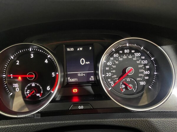 Used Volkswagen Golf 2016 for sale - 76248144: Photo 11