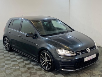 Volkswagen - Golf