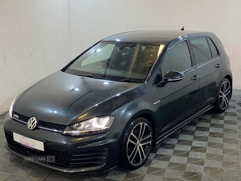 Used Volkswagen Golf 2016 for sale - 76248144: Photo 2