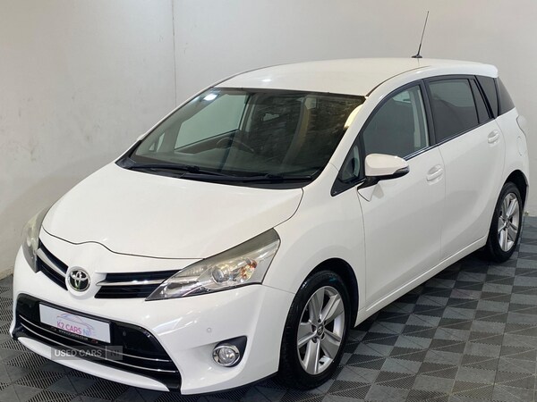 Used Toyota Verso 2014 for sale - 76308212: Photo 2