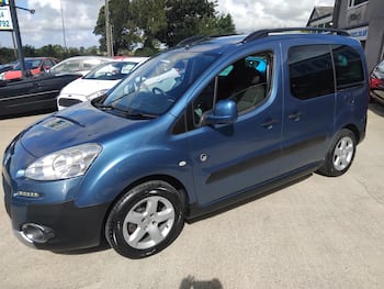 Used Peugeot Partner Tepee 2015 for sale - 79746519: Photo