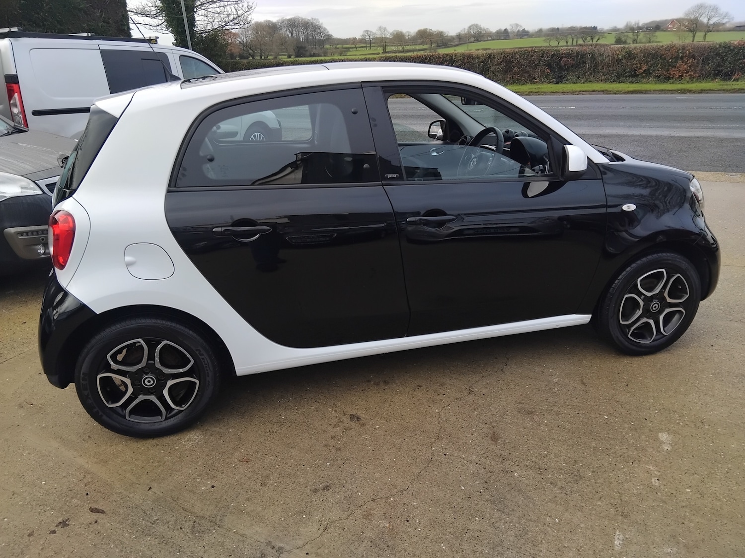 Used smart forfour 2017 for sale - 76845868: Photo 14