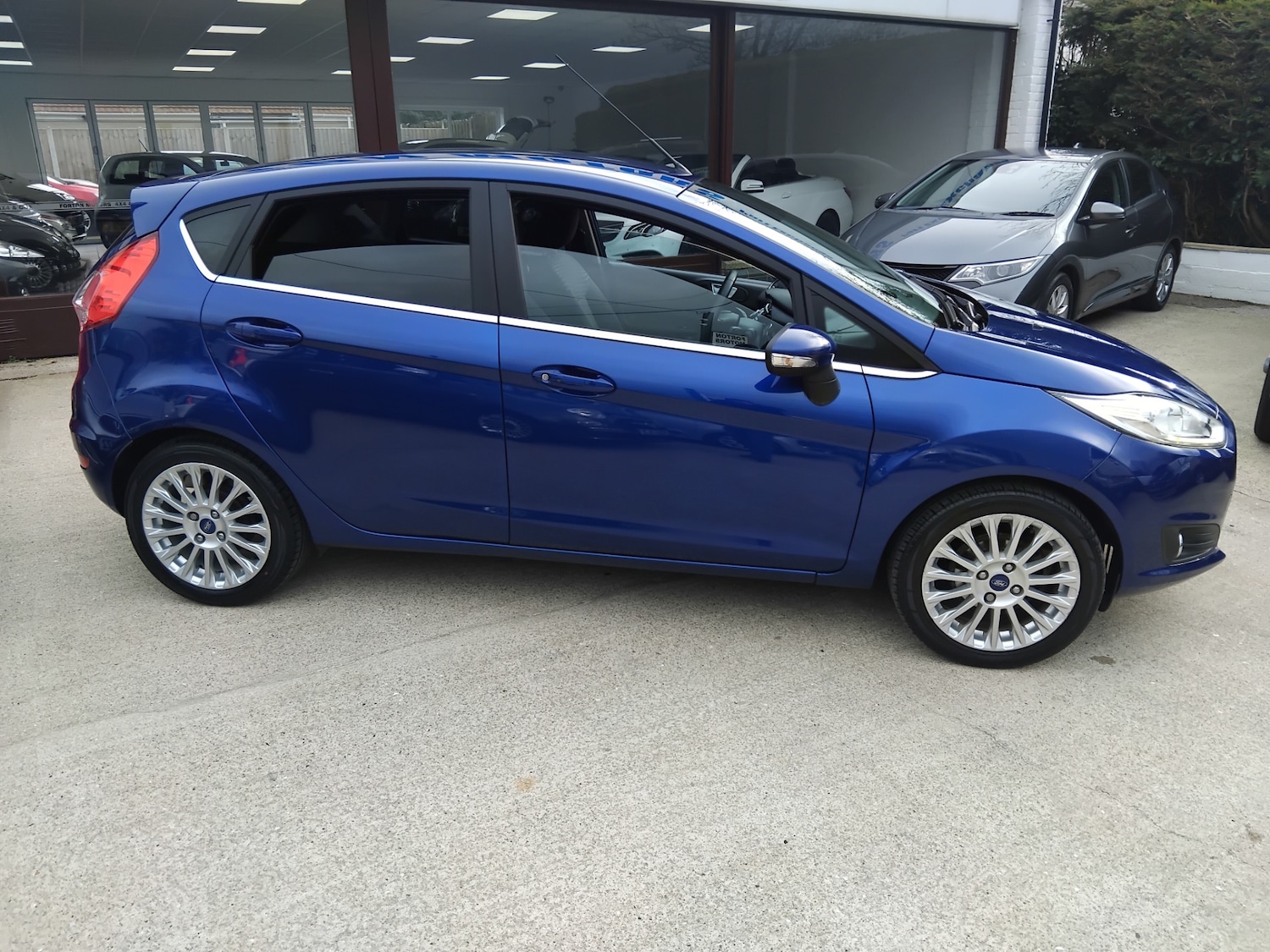 Used Ford Fiesta 2014 for sale - 77460842: Photo 9