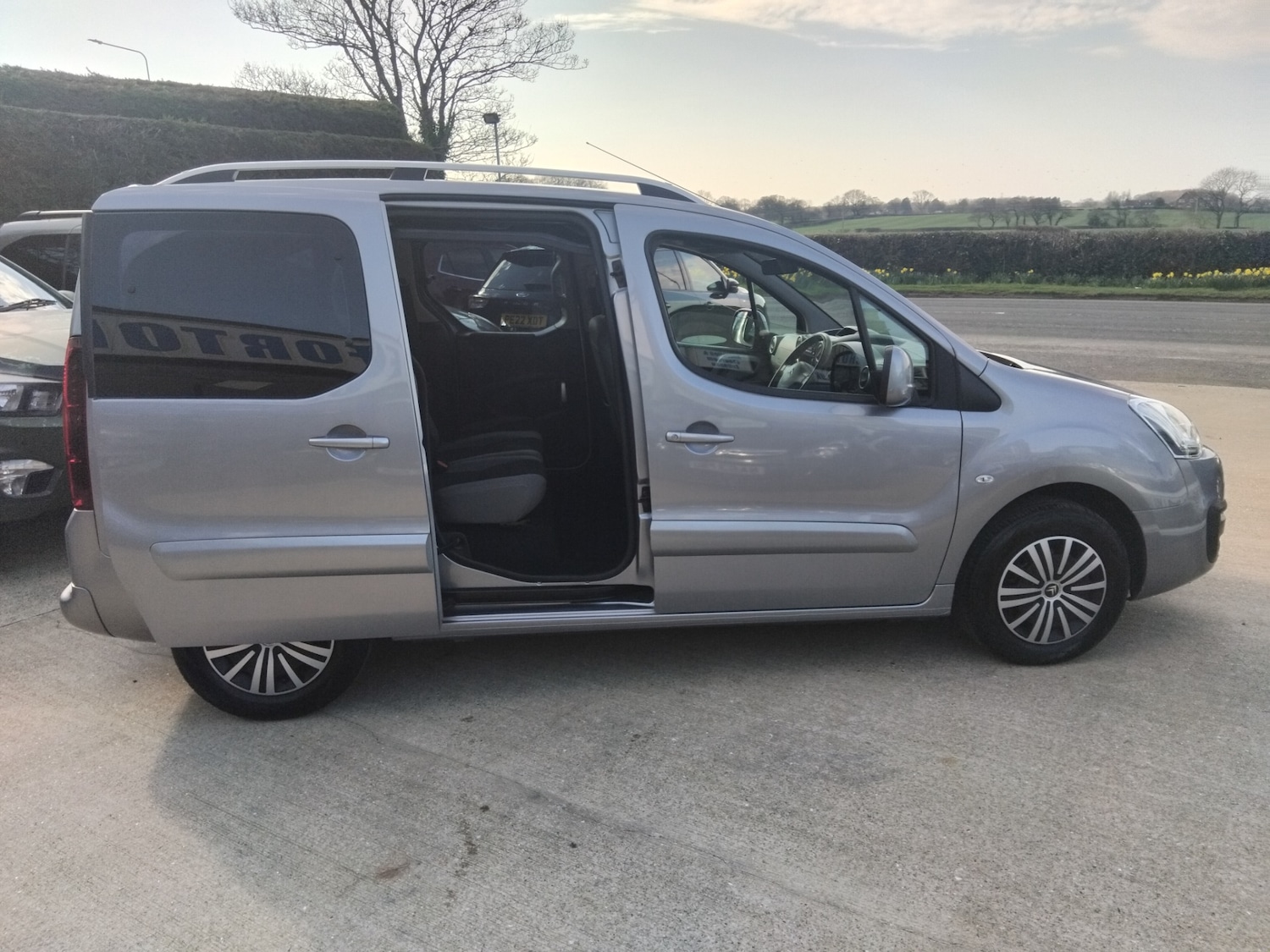 Used Citroen Berlingo Multispace 2015 for sale - 77702035: Photo 14