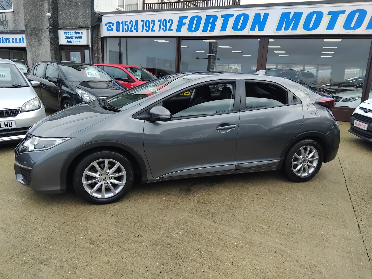 Used Honda Civic 2015 for sale - 77702032: Photo 2