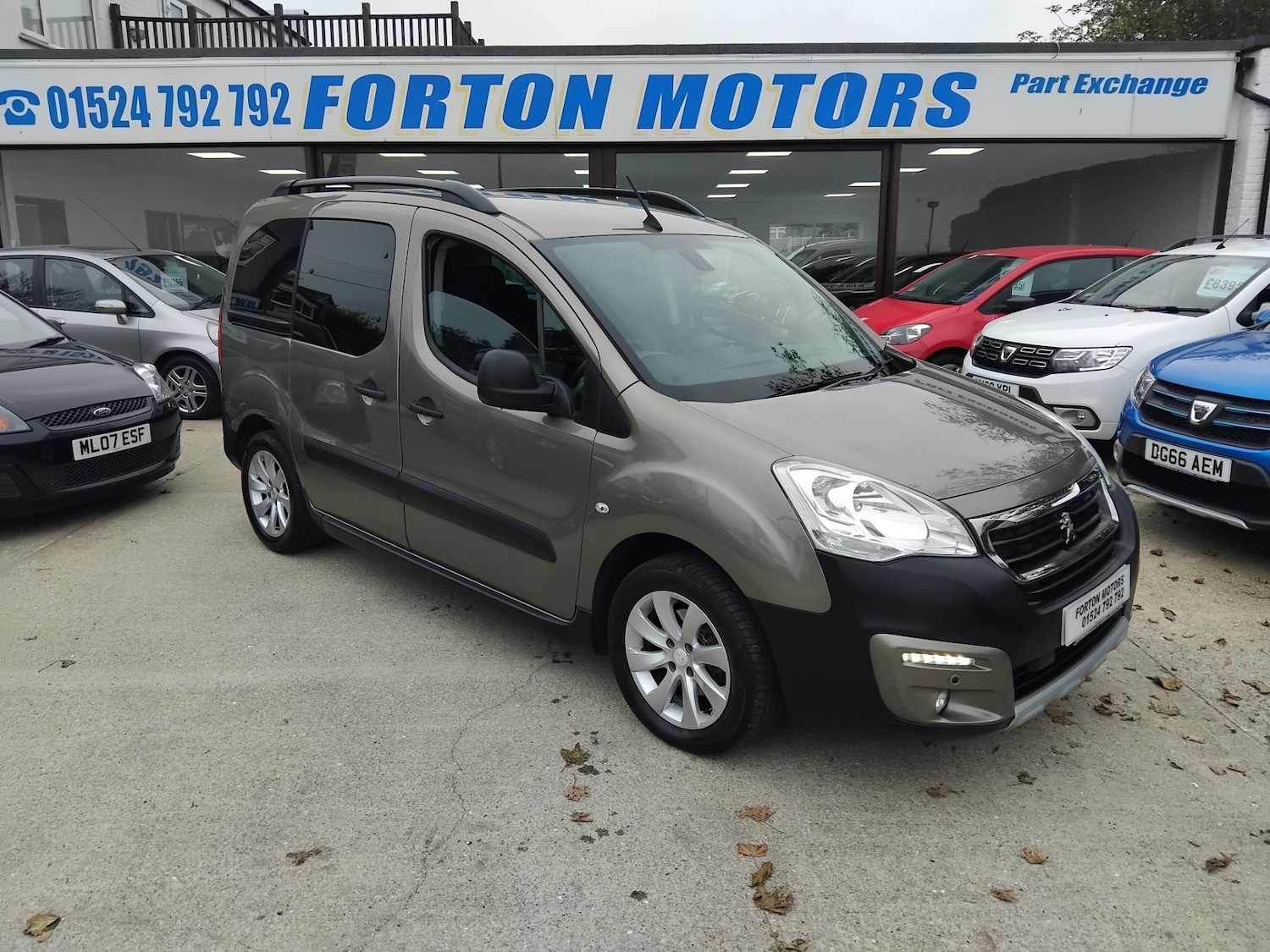 Used Peugeot Partner Tepee 2017 for sale - 76375080: Photo 1
