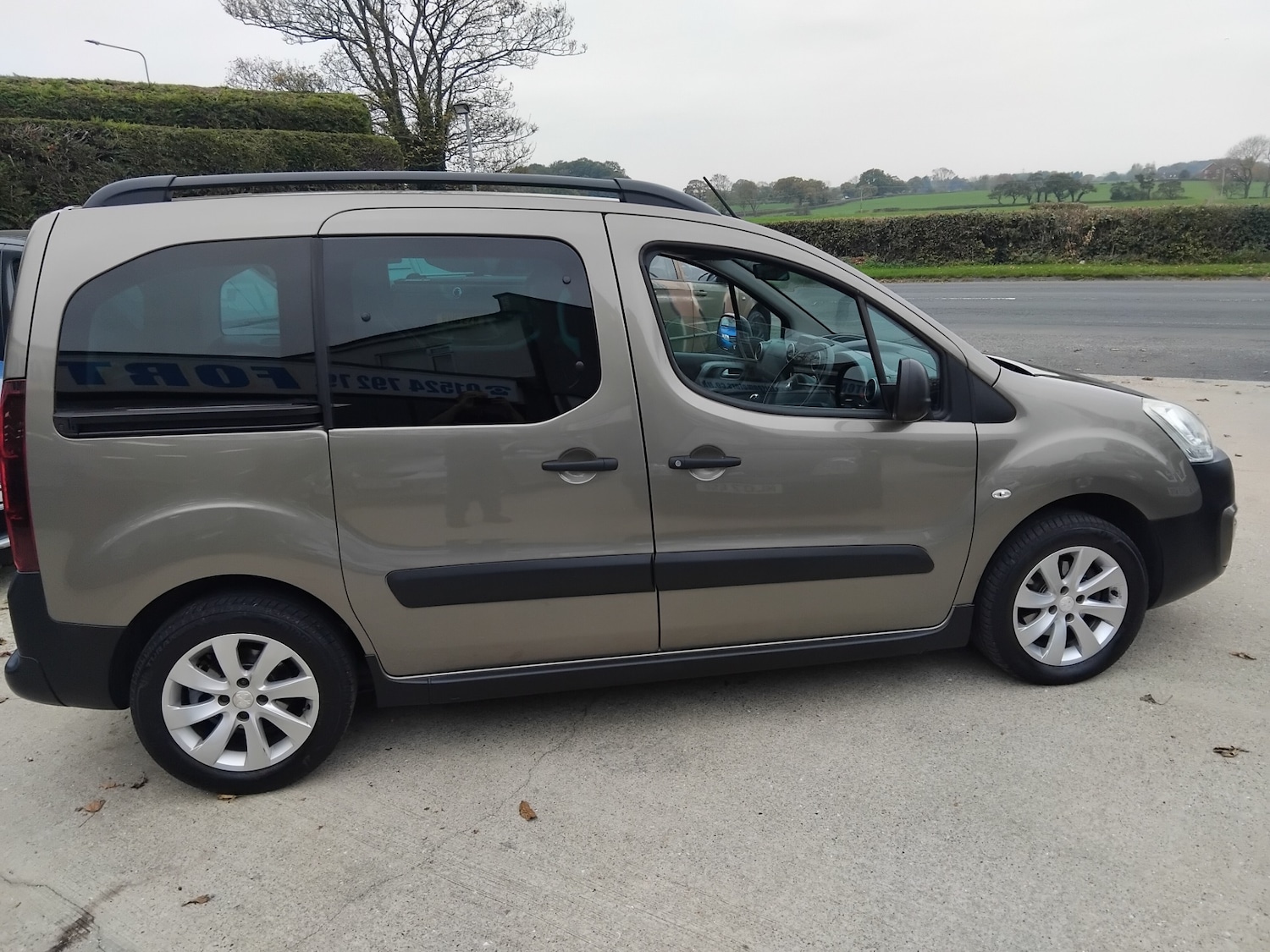 Used Peugeot Partner Tepee 2017 for sale - 76375080: Photo 15