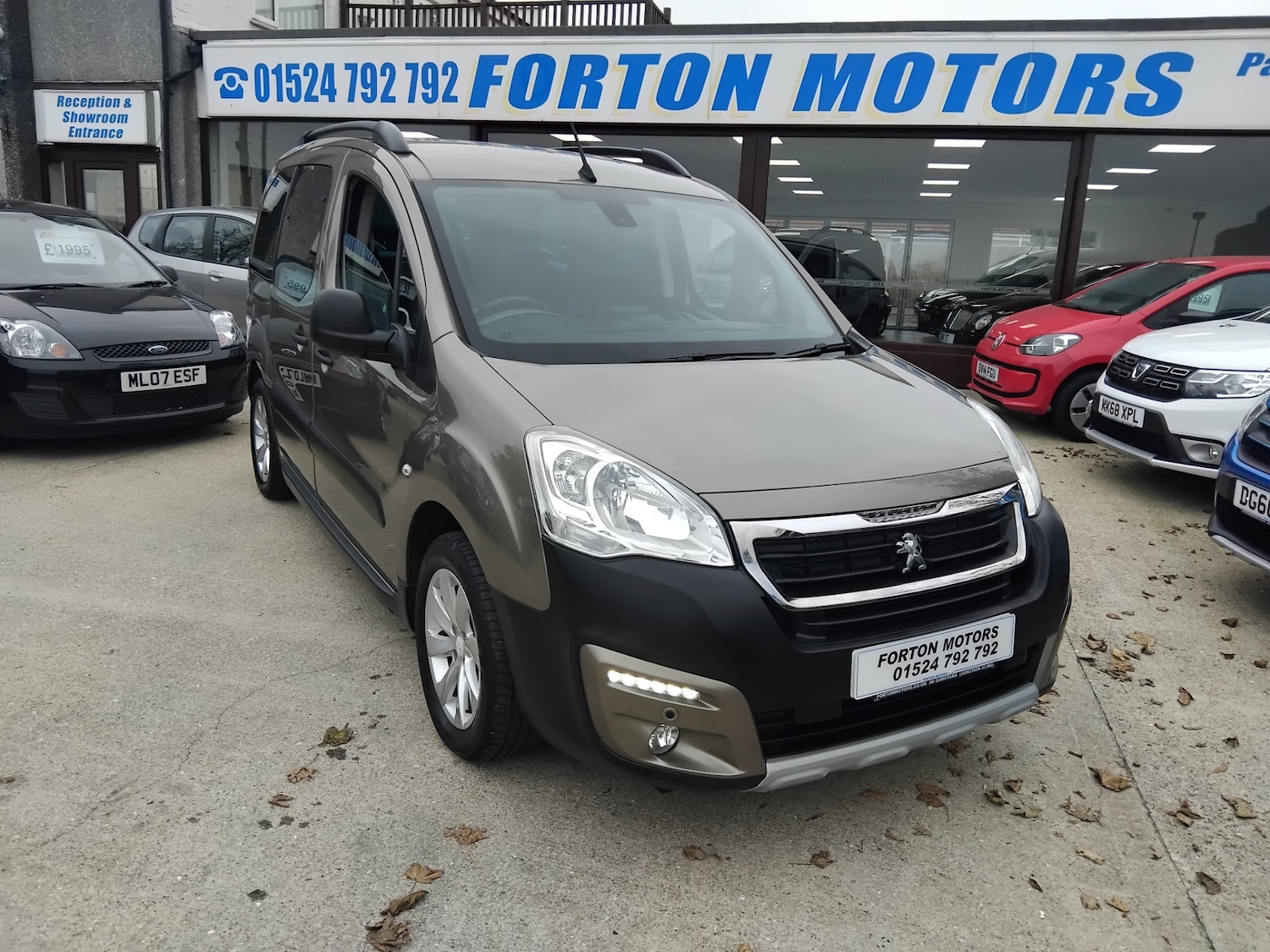 Used Peugeot Partner Tepee 2017 for sale - 76375080: Photo 2
