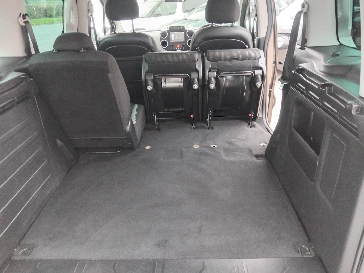 Used Peugeot Partner Tepee 2017 for sale - 76375080: Photo 28