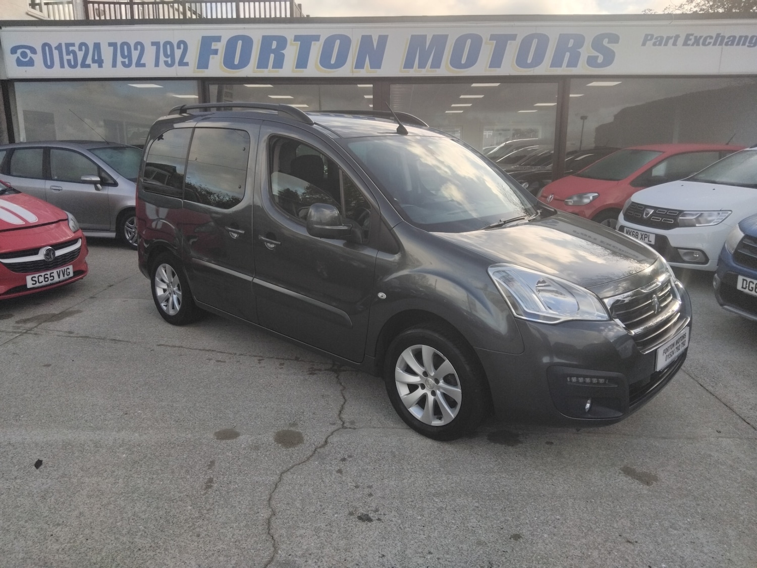 Used Peugeot Partner Tepee 2017 for sale - 76375080: Photo 31