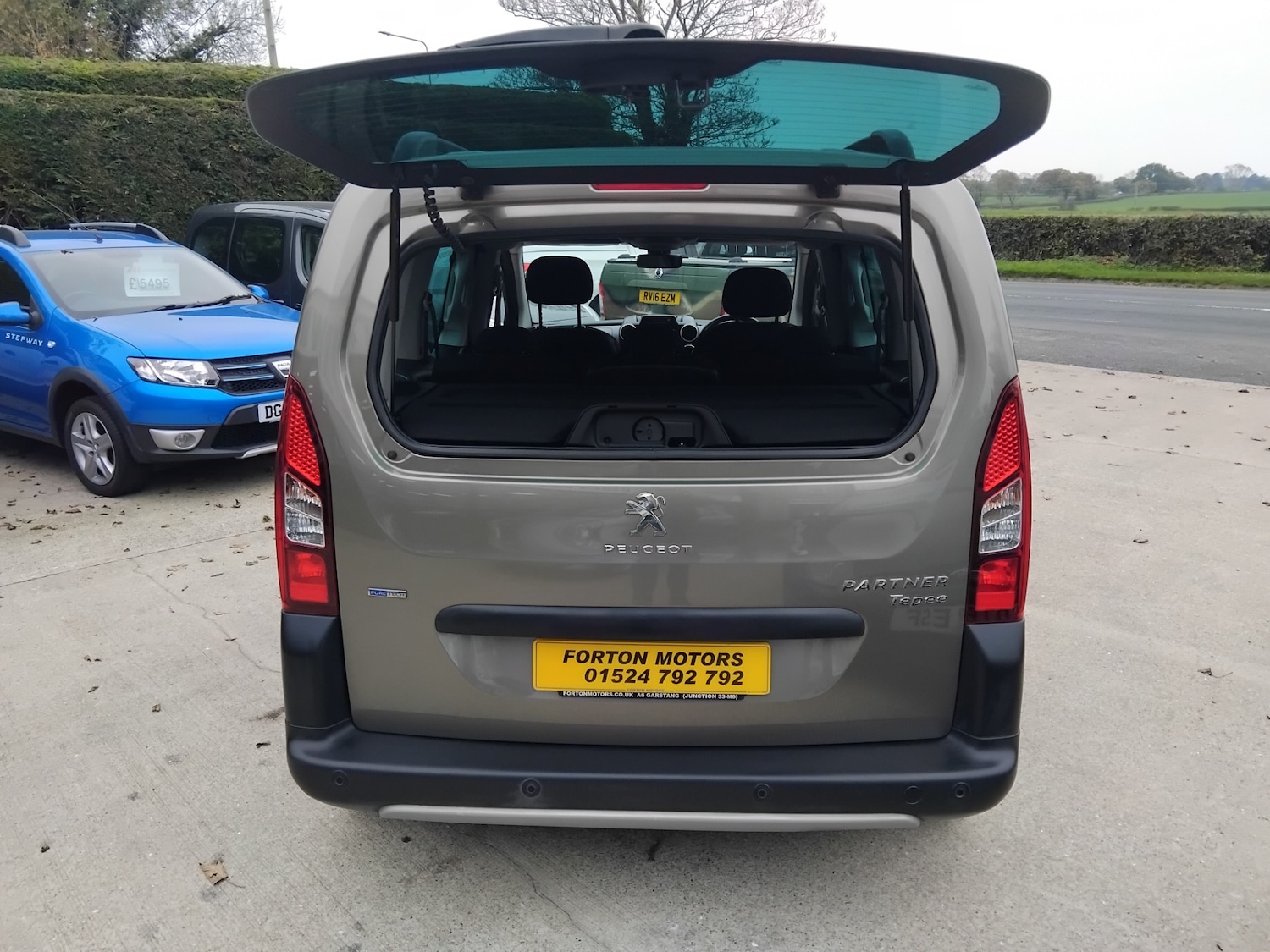 Used Peugeot Partner Tepee 2017 for sale - 76375080: Photo 8