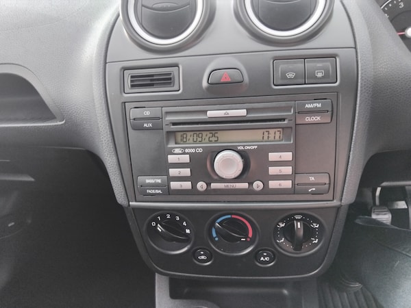 Used Ford Fiesta 2007 for sale - 76017452: Photo 13