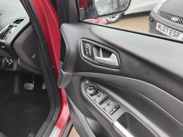 Used Ford Kuga 2016 for sale - 76104480: Photo 17