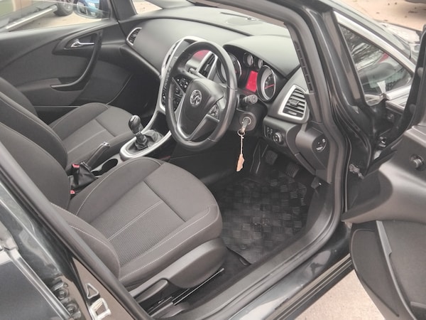 Used Vauxhall Astra 2015 for sale - 76115406: Photo 17