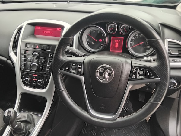 Used Vauxhall Astra 2015 for sale - 76115406: Photo 19