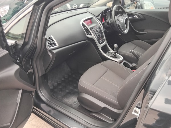 Used Vauxhall Astra 2015 for sale - 76115406: Photo 26