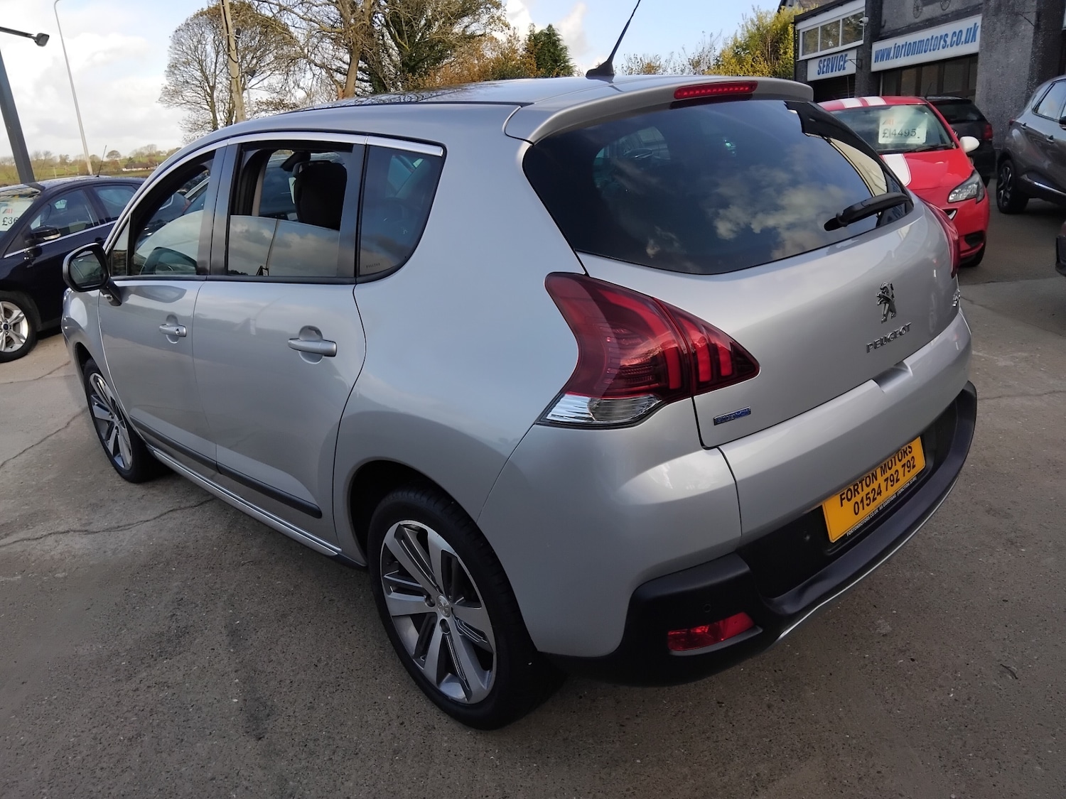 Used Peugeot 3008 2016 for sale - 76436589: Photo 11