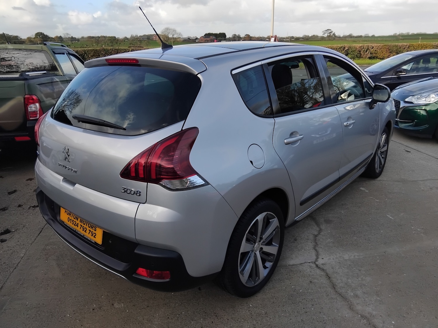 Used Peugeot 3008 2016 for sale - 76436589: Photo 13
