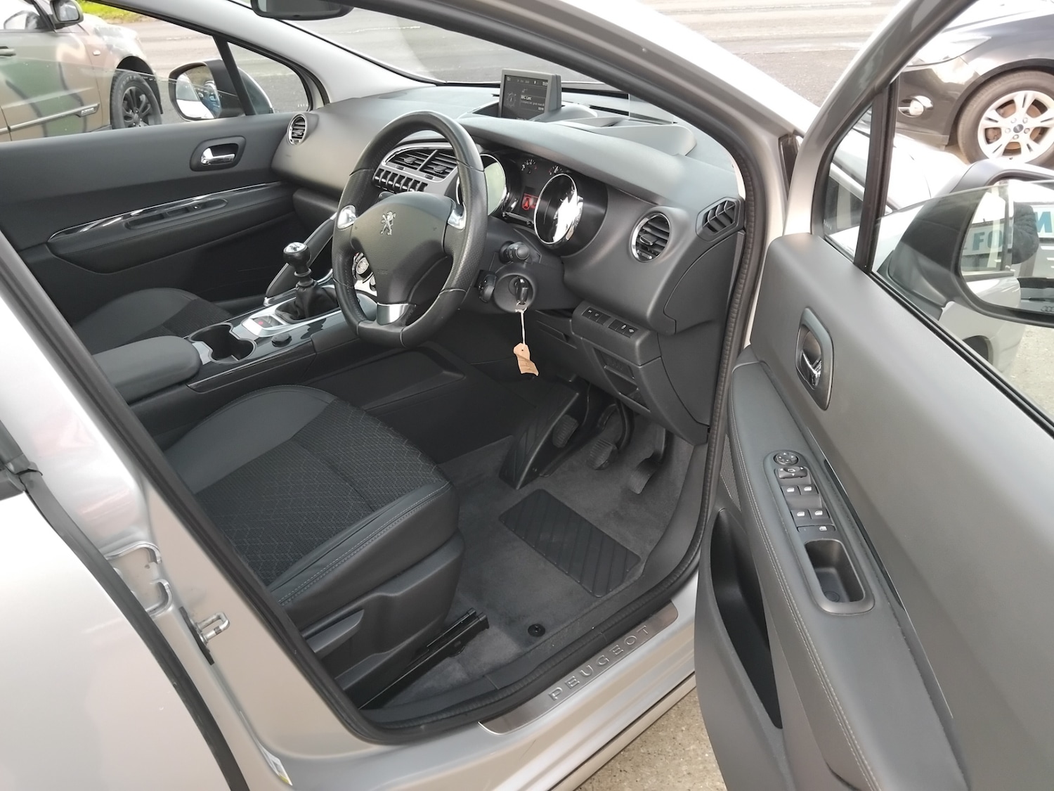 Used Peugeot 3008 2016 for sale - 76436589: Photo 19