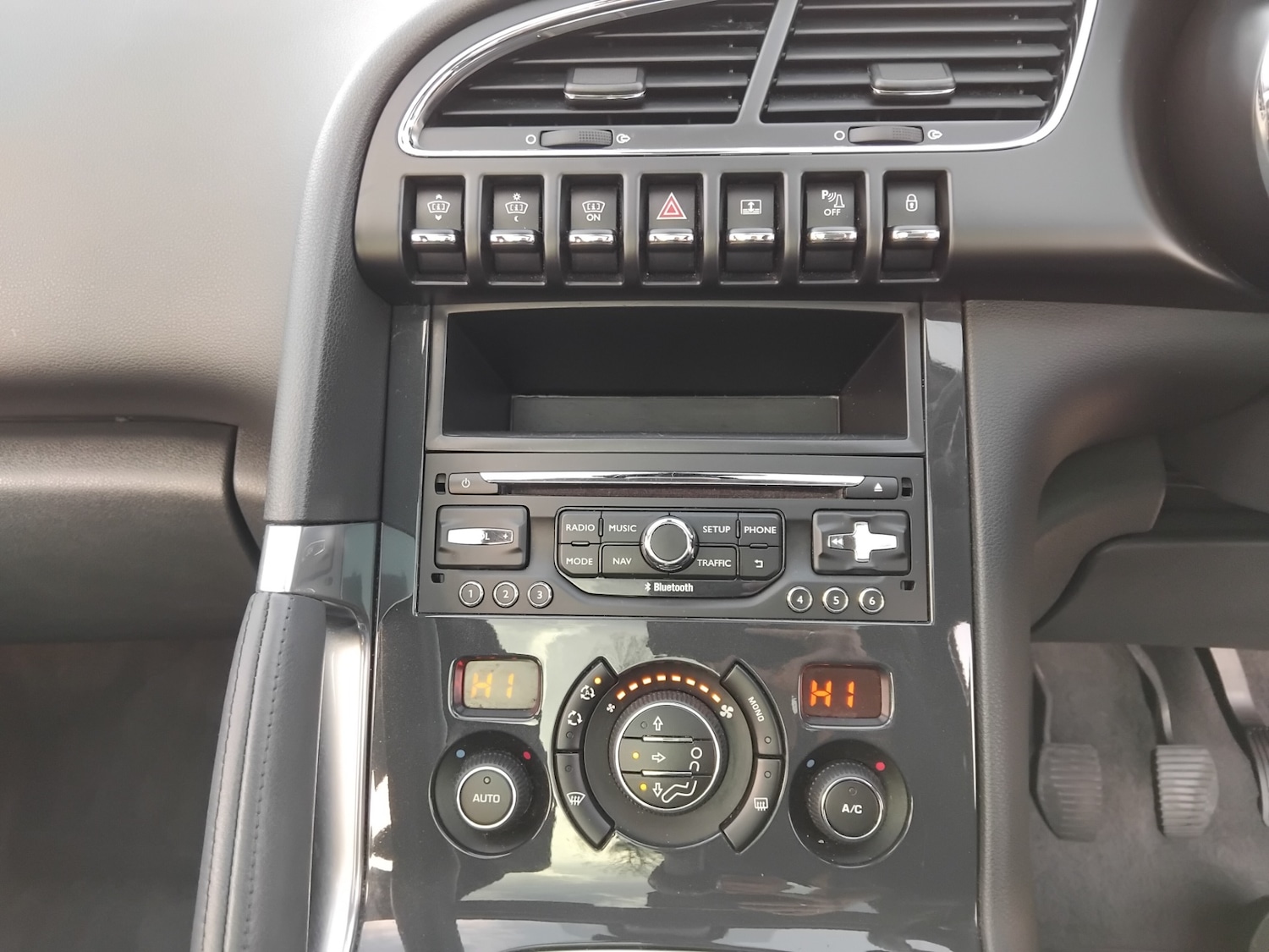 Used Peugeot 3008 2016 for sale - 76436589: Photo 25