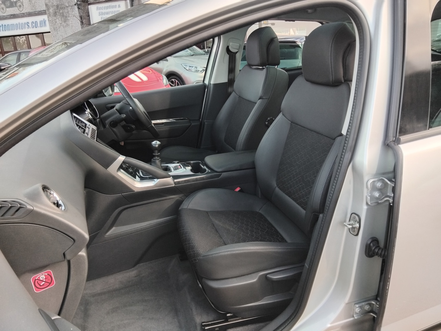 Used Peugeot 3008 2016 for sale - 76436589: Photo 28