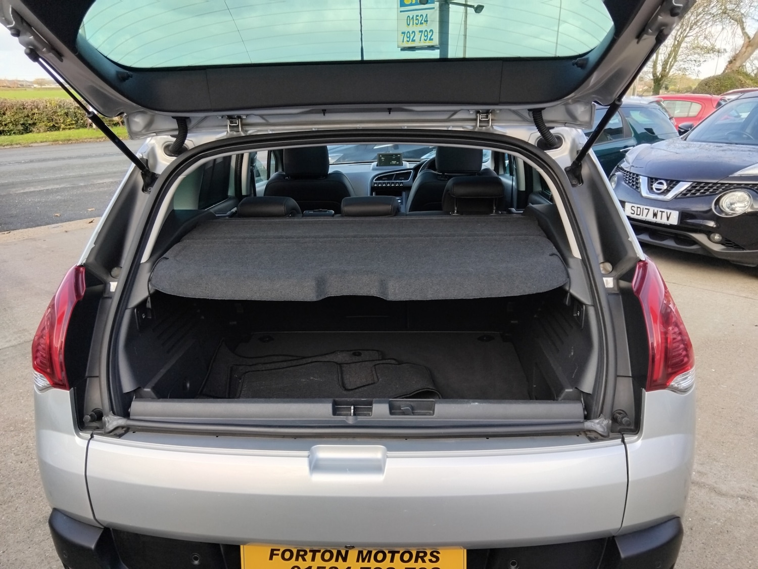 Used Peugeot 3008 2016 for sale - 76436589: Photo 32