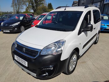 Used Peugeot Partner Tepee 2017 for sale - 78379919: Photo