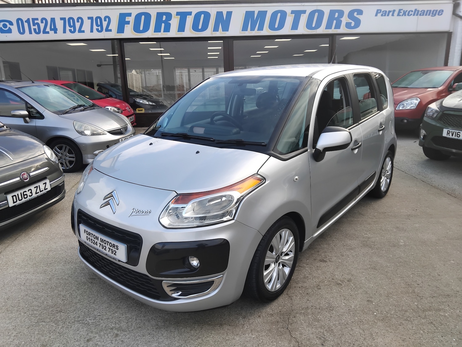 Used Citroen C3 Picasso 2011 for sale - 77391748: Photo 10