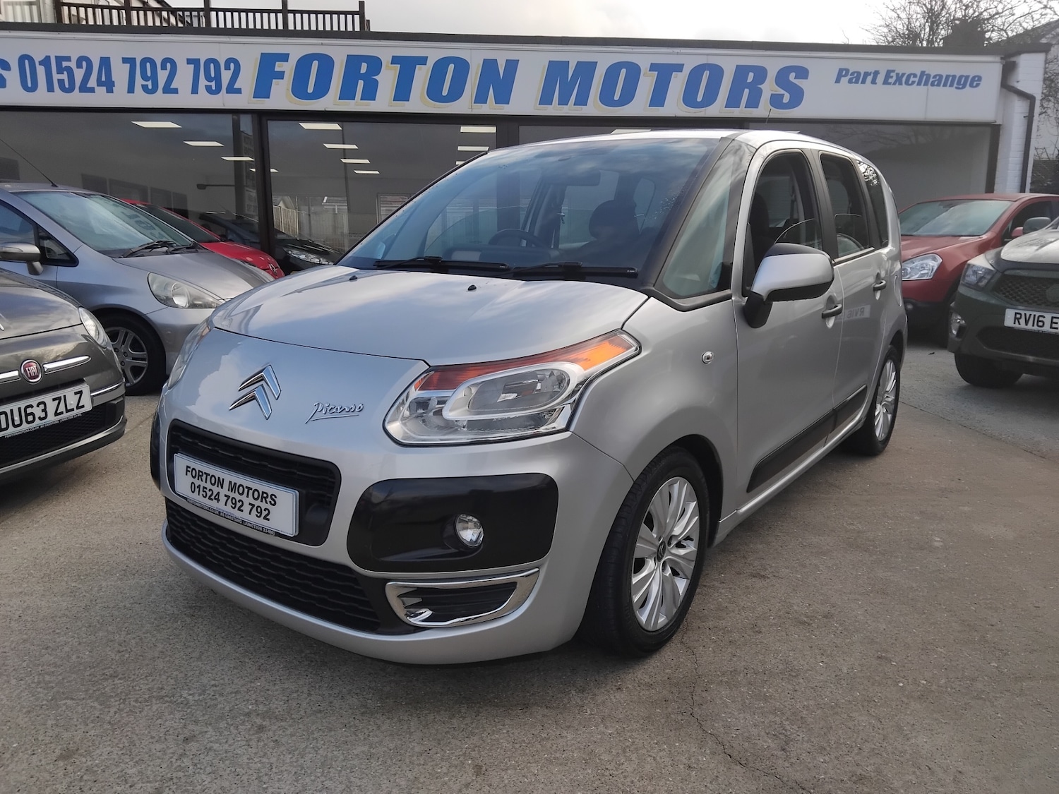 Used Citroen C3 Picasso 2011 for sale - 77391748: Photo 11