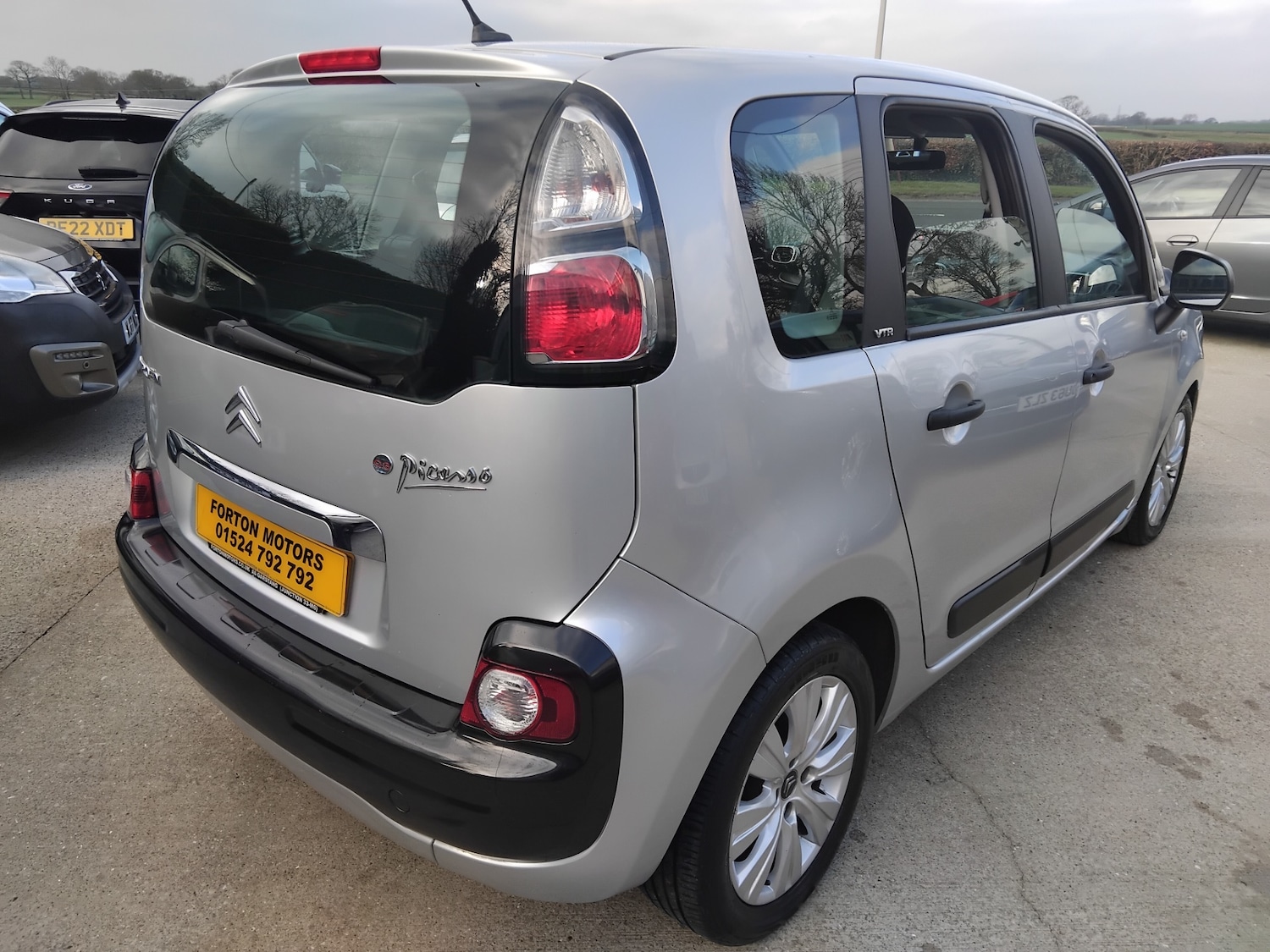 Used Citroen C3 Picasso 2011 for sale - 77391748: Photo 15