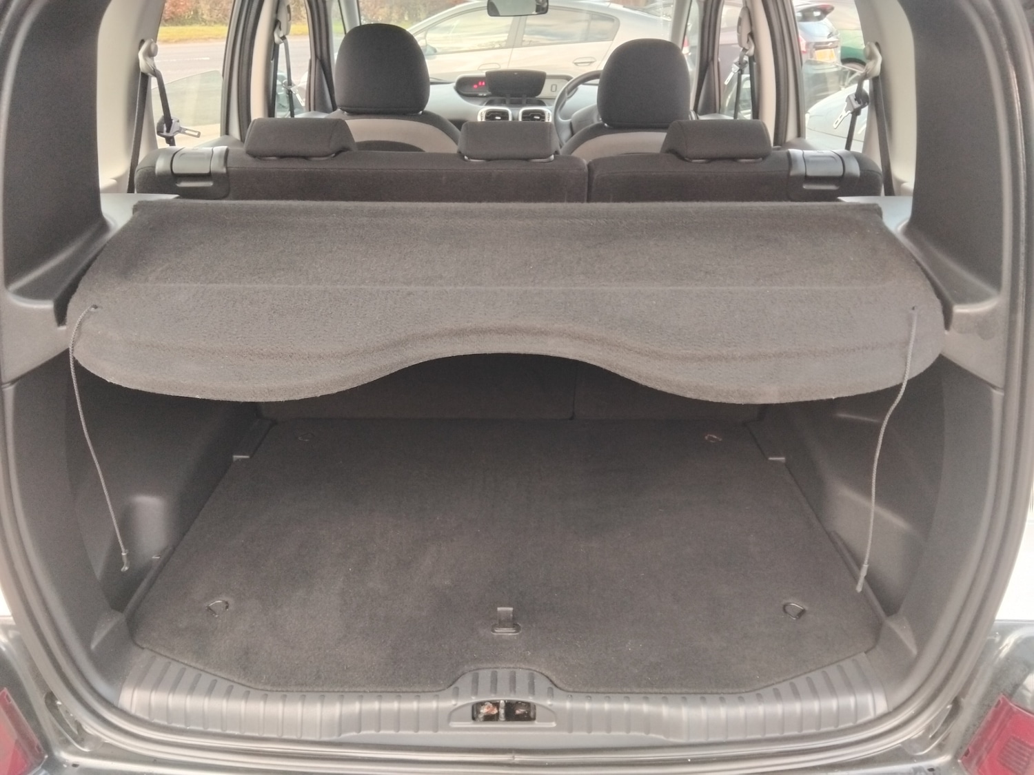 Used Citroen C3 Picasso 2011 for sale - 77391748: Photo 28