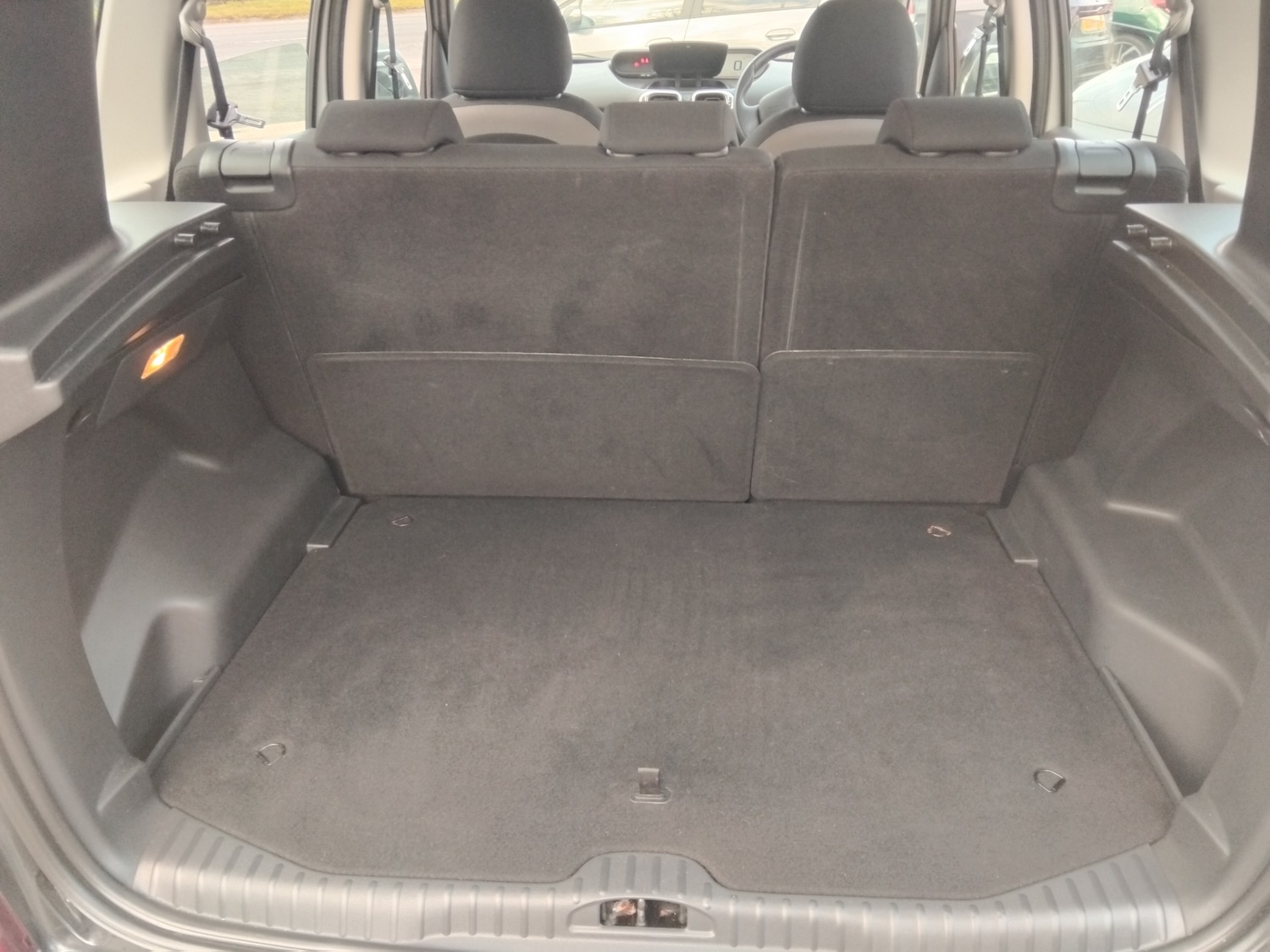 Used Citroen C3 Picasso 2011 for sale - 77391748: Photo 29