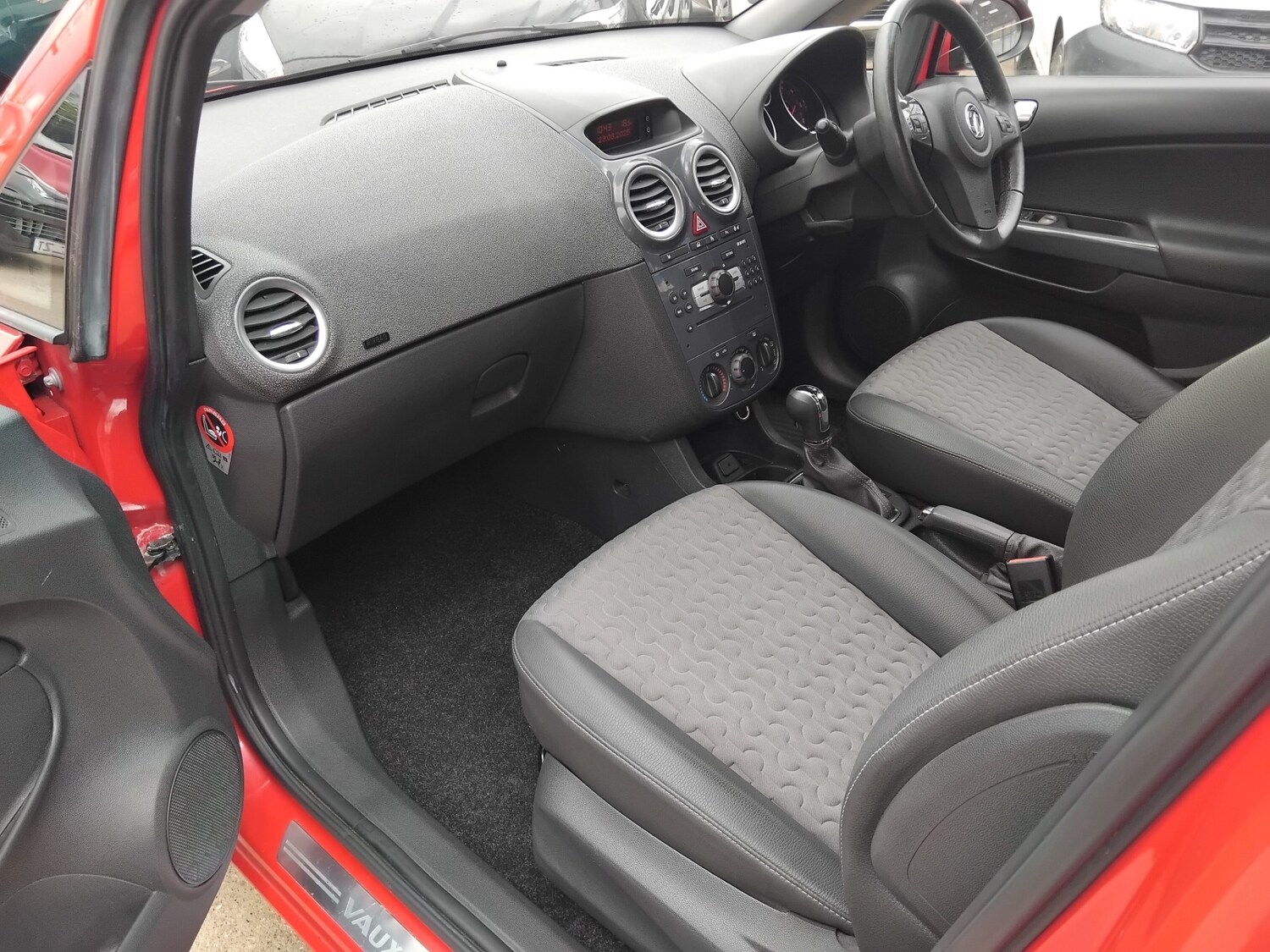Used Vauxhall Corsa 2015 for sale - 75502128: Photo 22