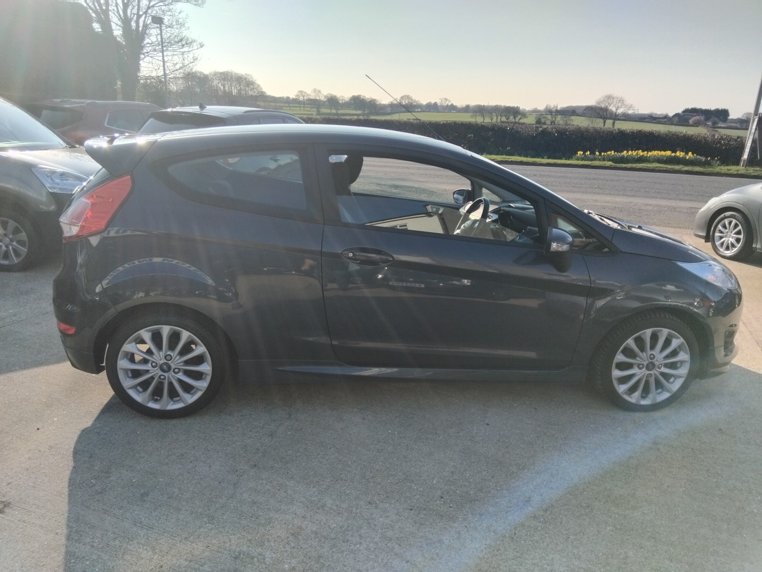 Used Ford Fiesta 2015 for sale - 69370613: Photo 16