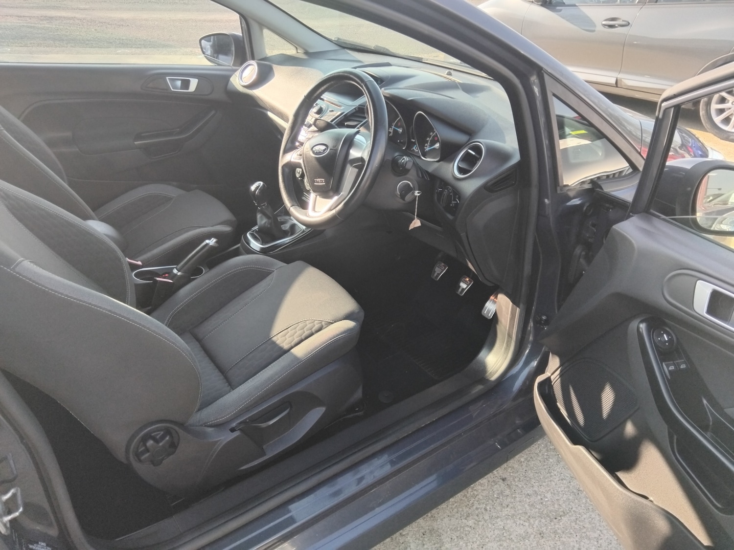 Used Ford Fiesta 2015 for sale - 69370613: Photo 17