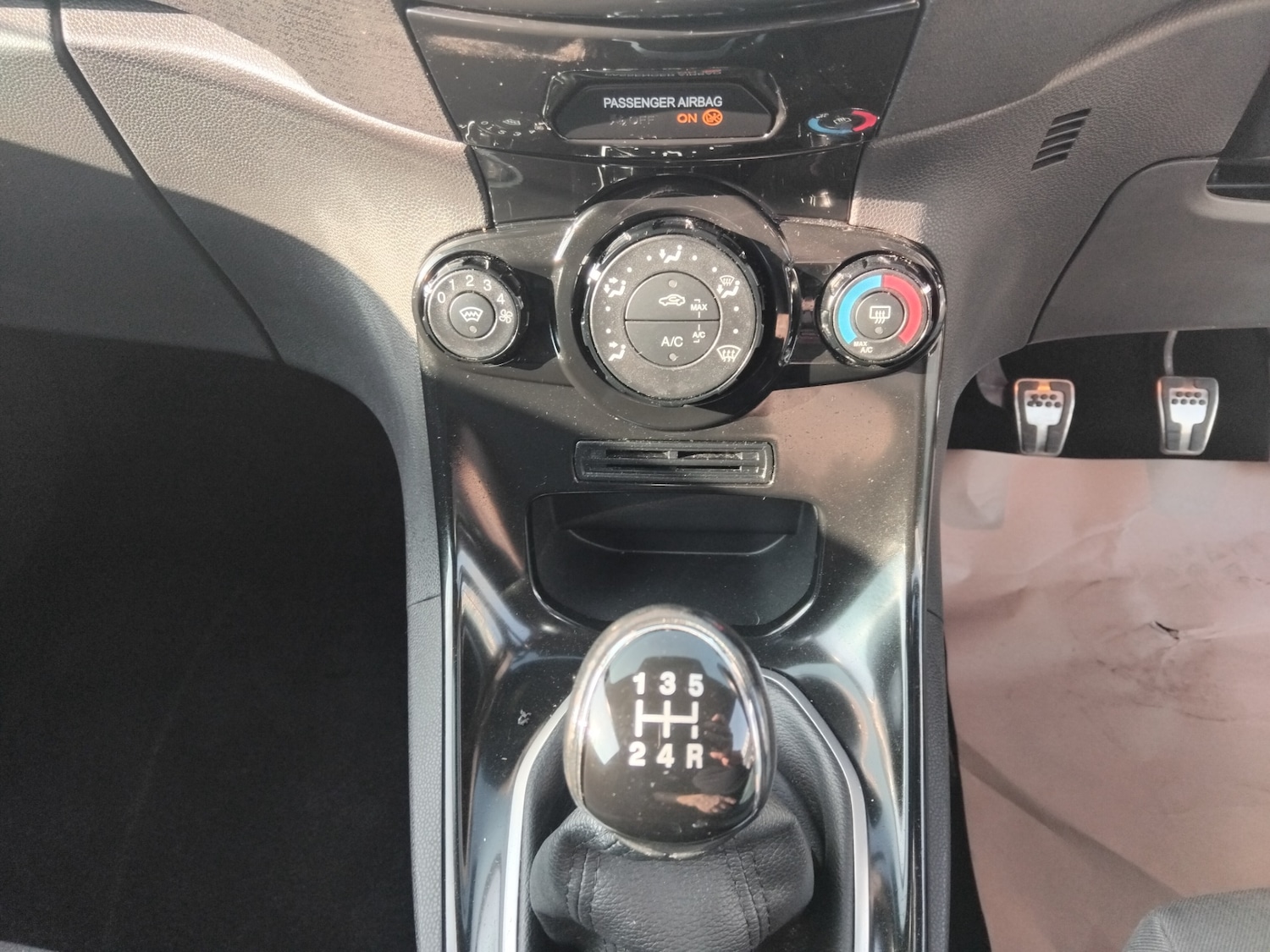 Used Ford Fiesta 2015 for sale - 69370613: Photo 20