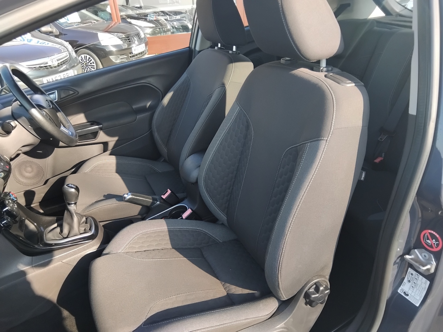 Used Ford Fiesta 2015 for sale - 69370613: Photo 23