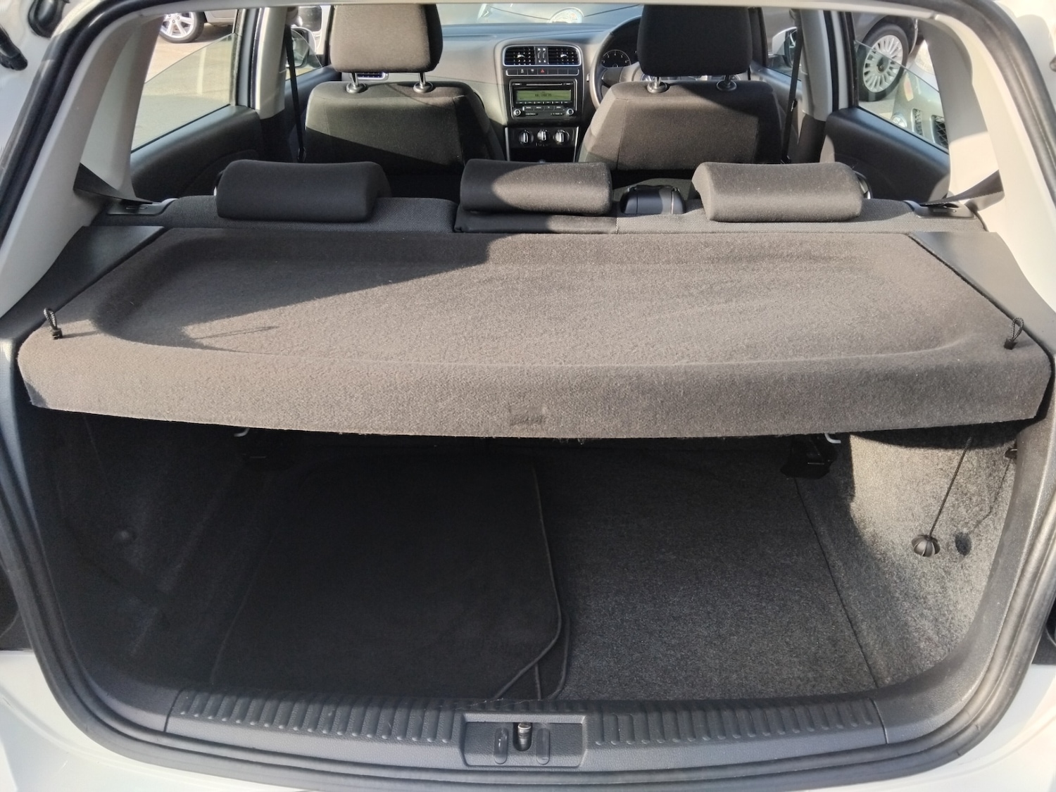 Used Volkswagen Polo 2011 for sale - 77450161: Photo 27