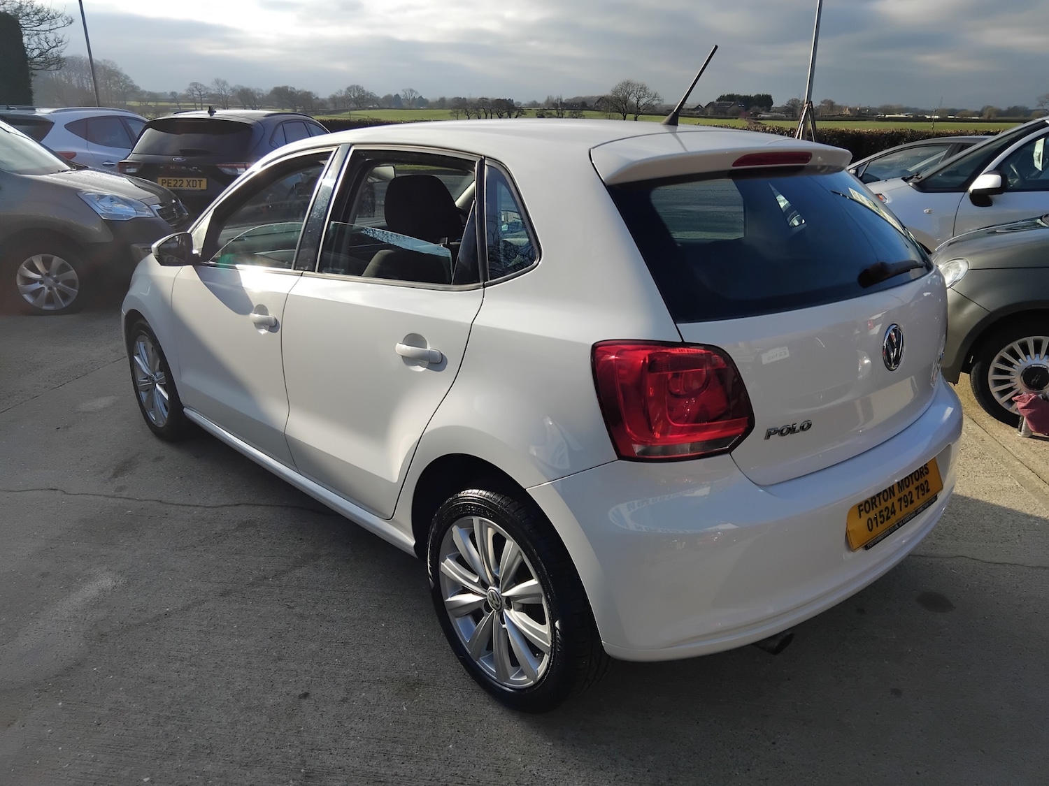 Used Volkswagen Polo 2011 for sale - 77450161: Photo 6